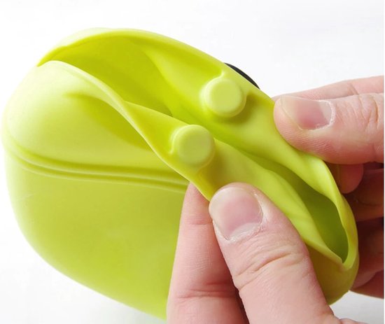 Durable Dog Treat Bag – Hands-Free, Easy Access for Training